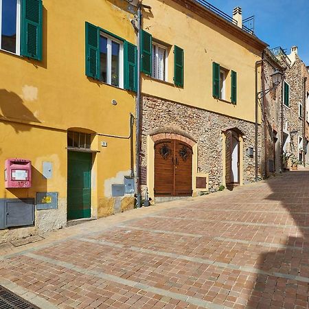 Acasadigiuly Villa Ceriale Kültér fotó